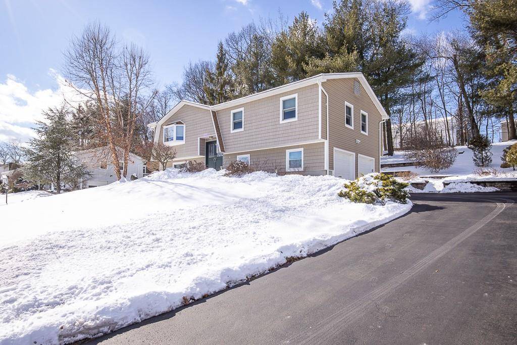 Thiells, NY 10984,13 Stonecrest DR