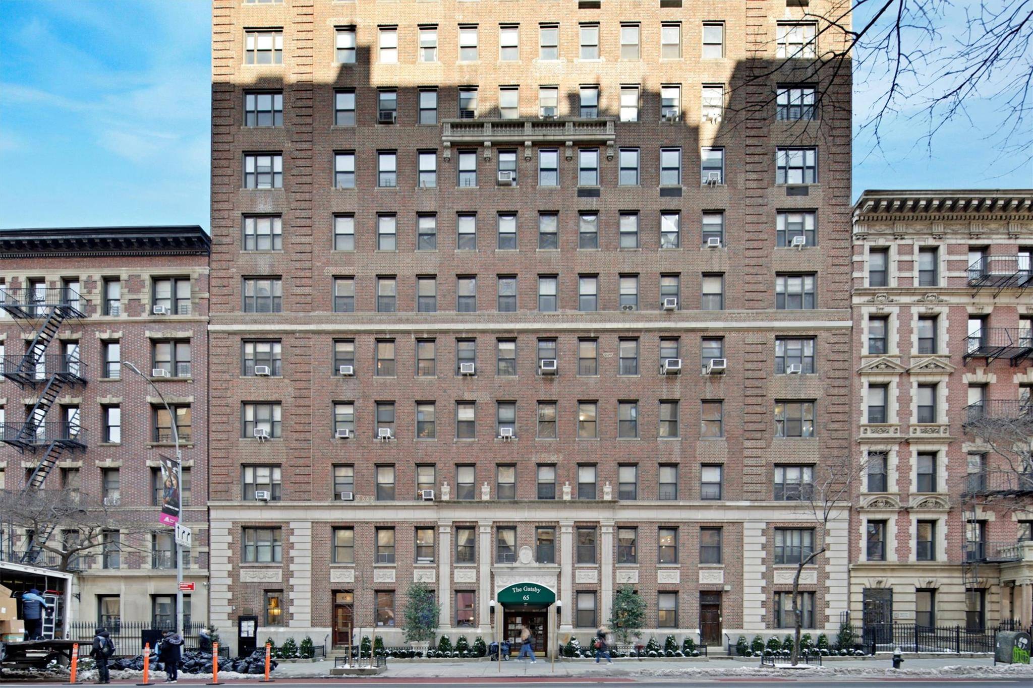 New York (manhattan), NY 10128,65 E 96th ST #16B