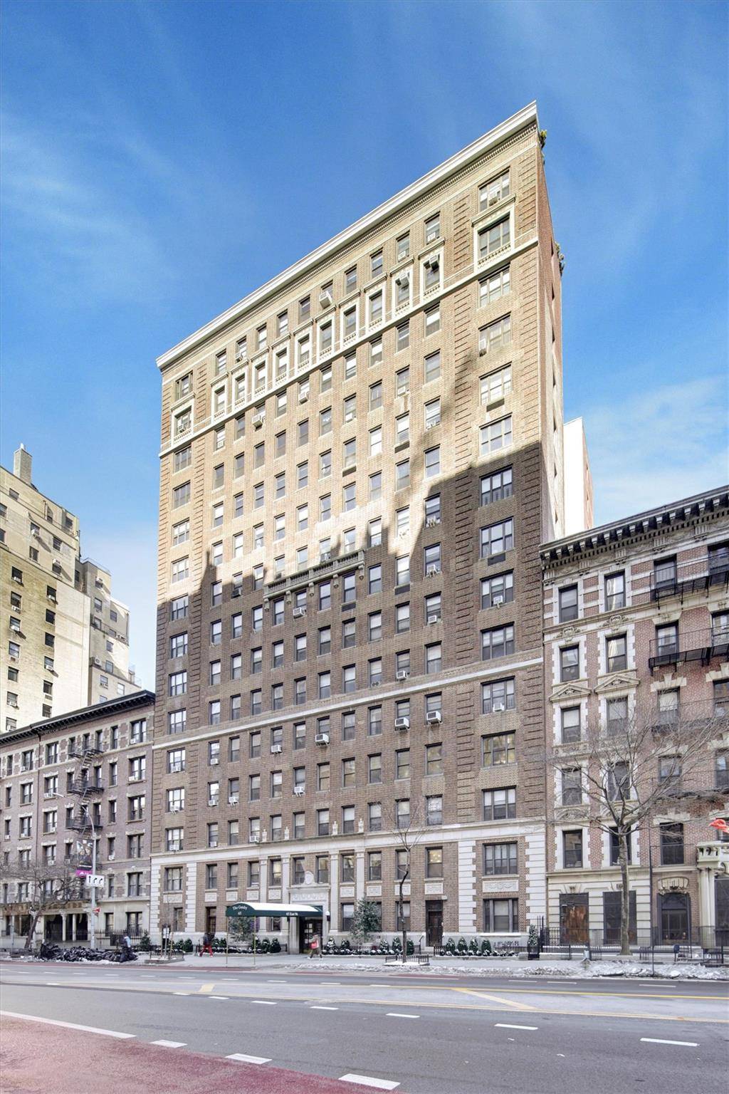 New York (manhattan), NY 10128,65 E 96th ST #16B
