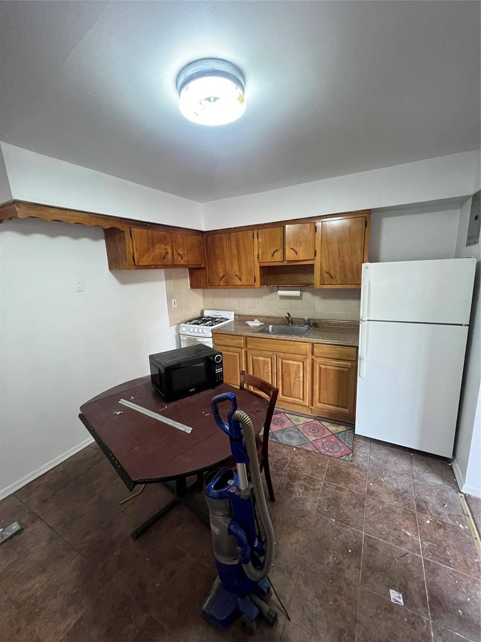 East Elmhurst, NY 11369,9806 23rd AVE