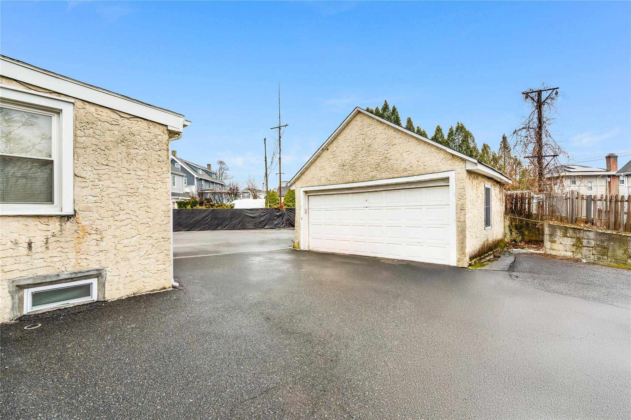 Rye Brook, NY 10573,564 Westchester AVE