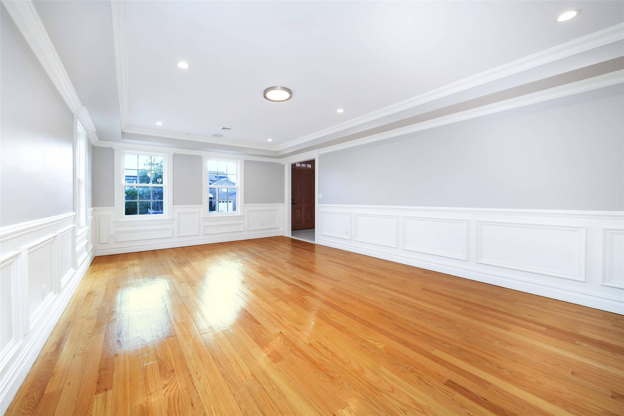 Douglaston, NY 11363,233-17 38 DR