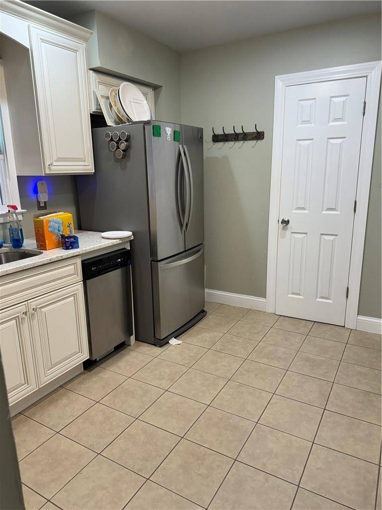 Bronx, NY 10464,98 Fordham ST #1