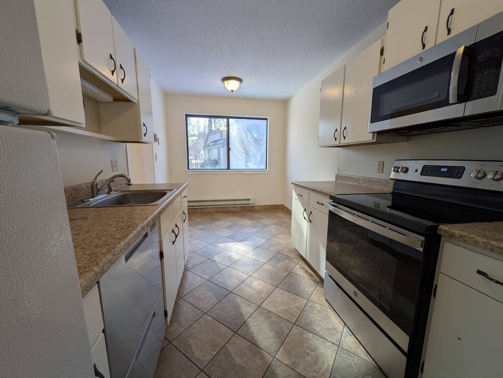 Somers, NY 10589,295 Heritage Hills #B
