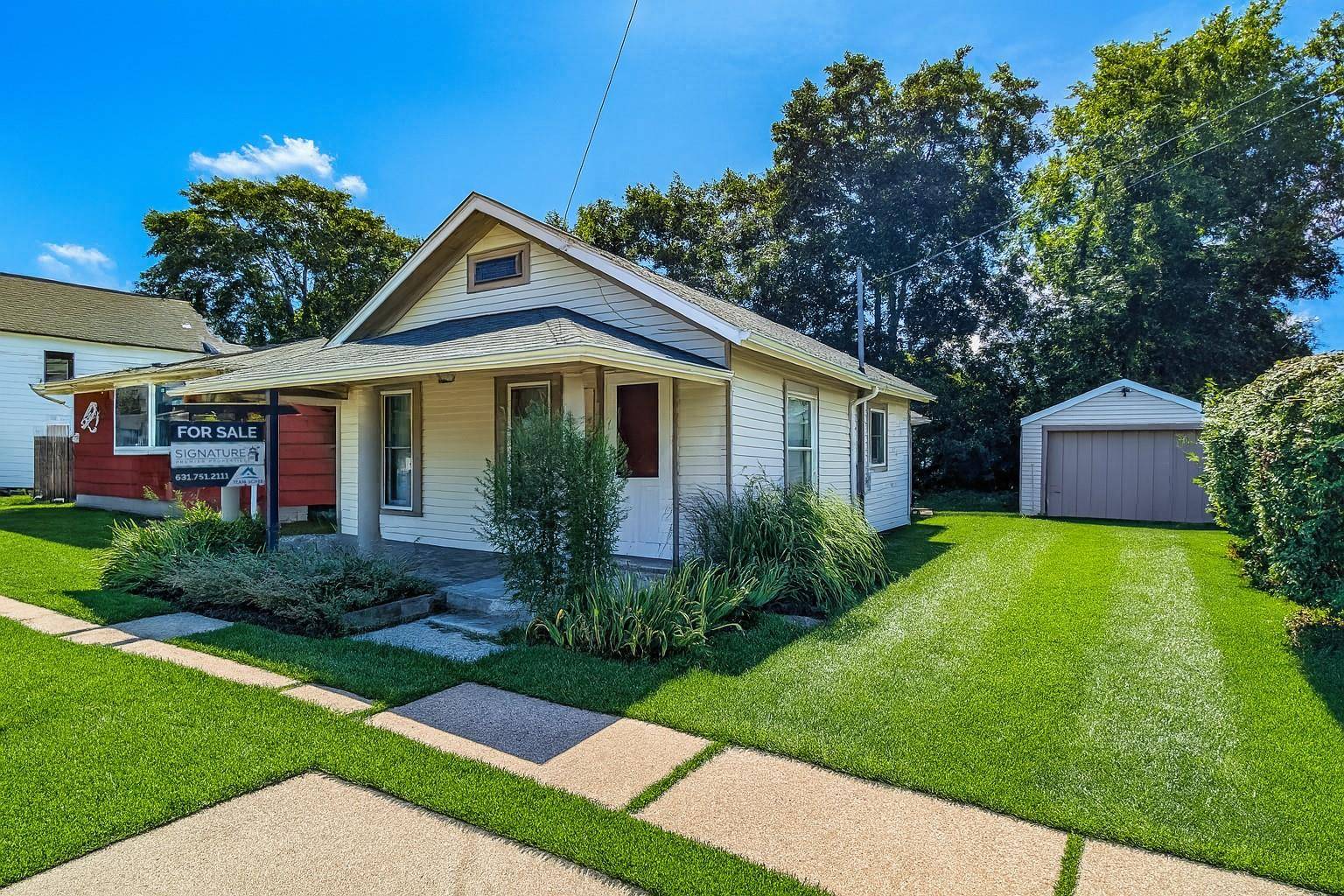 Greenport, NY 11944,280 Champlin PL