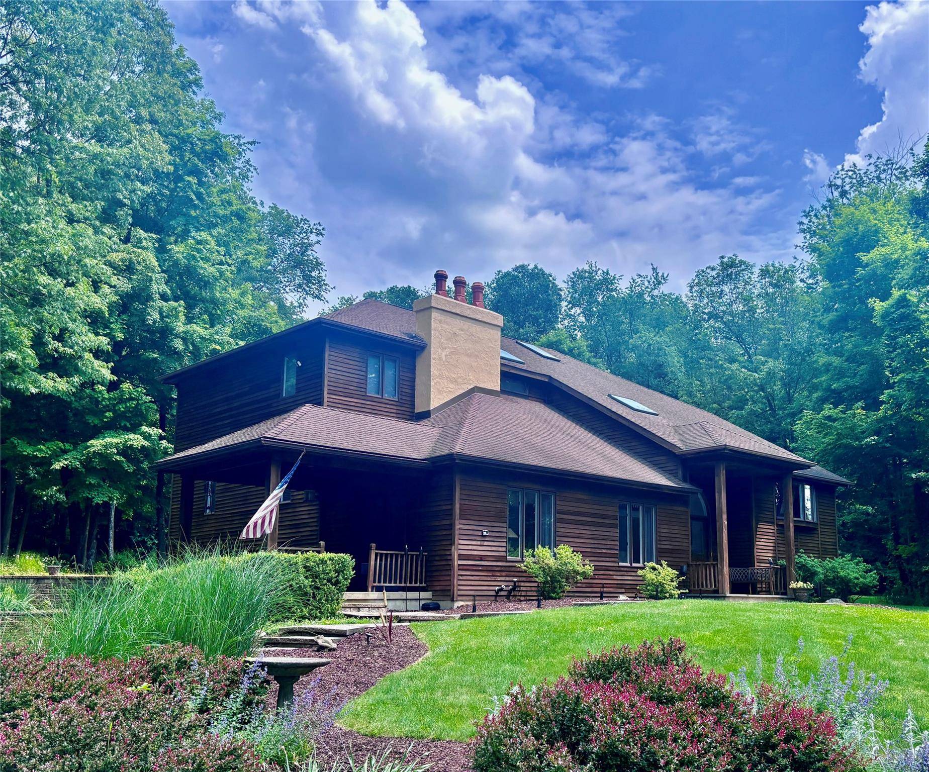 Warwick, NY 10990,163 Blooms Corners RD