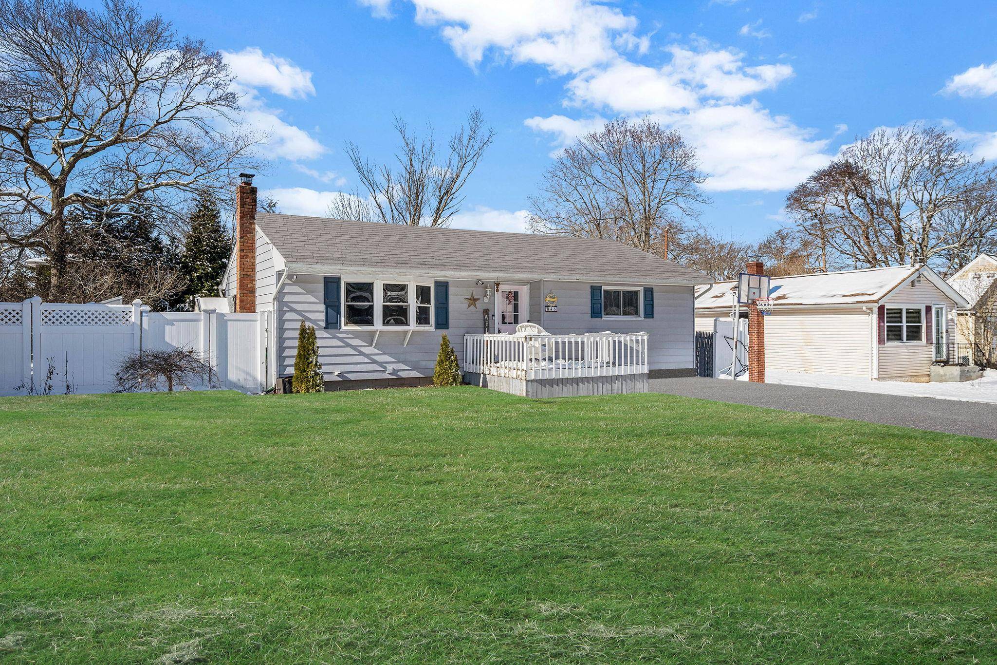 Sound Beach, NY 11789,46 Tangier DR