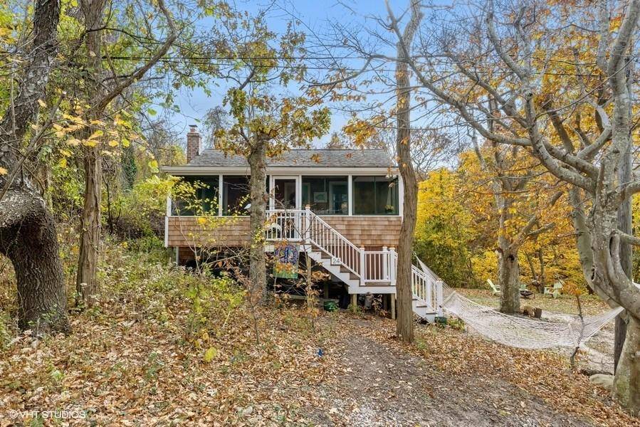 Baiting Hollow, NY 11933,24 Cliff WAY