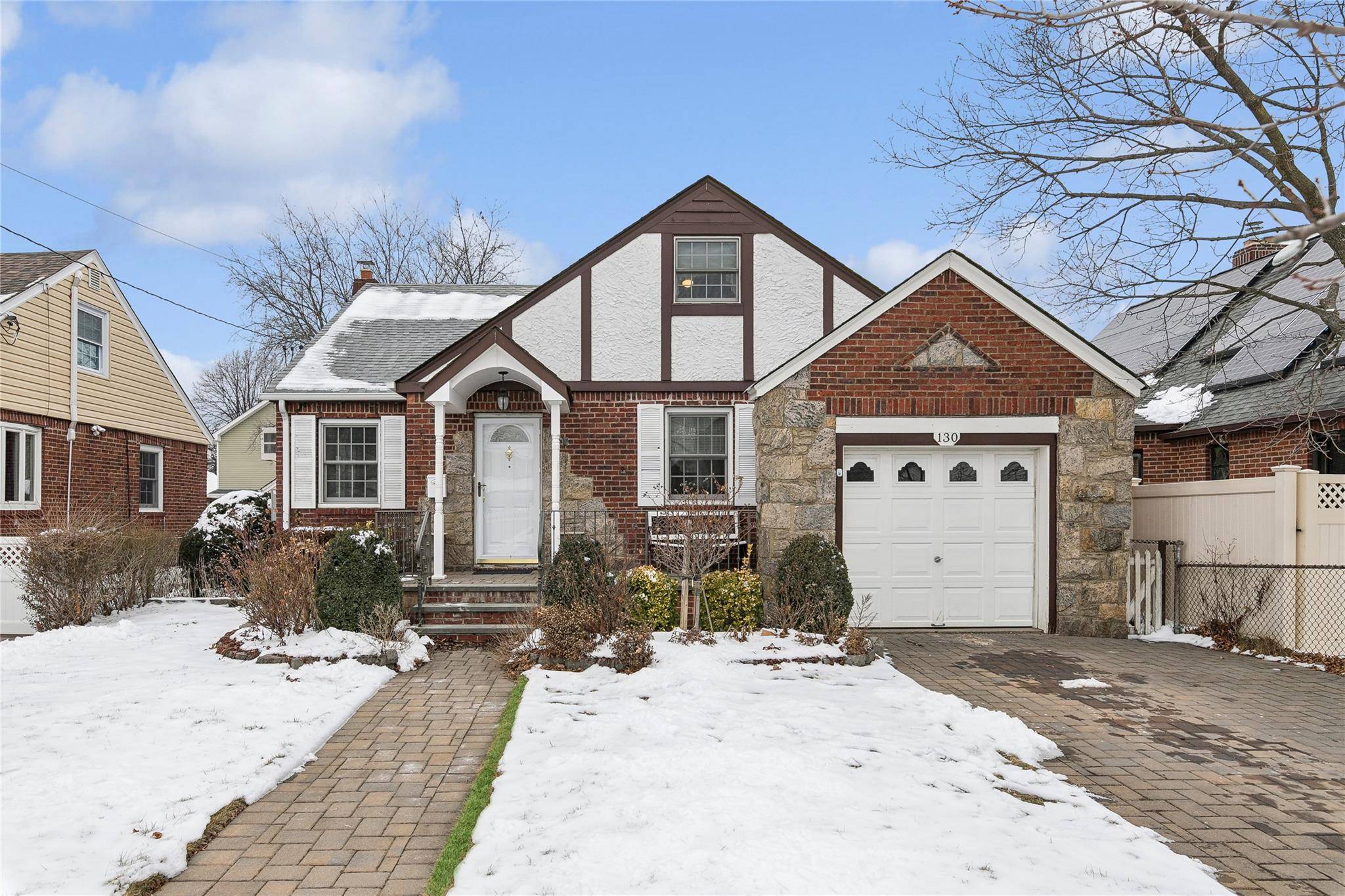 Franklin Square, NY 11010,130 Rintin ST