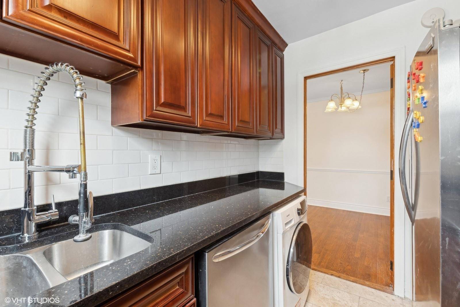 Oakland Gardens, NY 11364,210-16 69 AVE #B