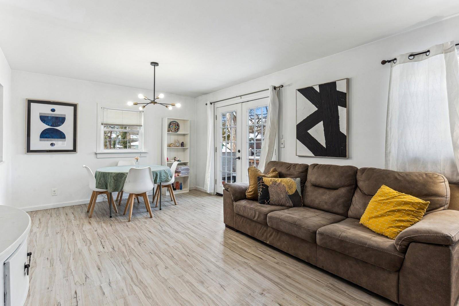 Ridge, NY 11961,5 Sunset TRL