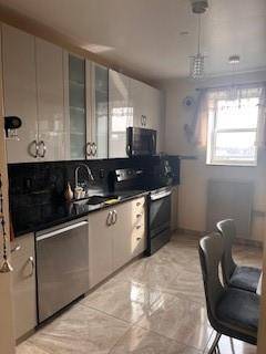 Brooklyn, NY 11204,6214 24 AVE #5A