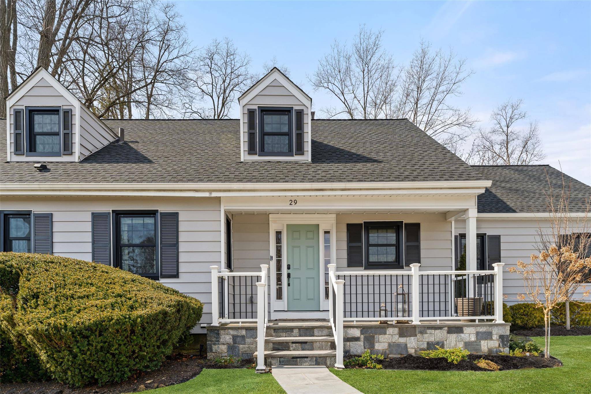 Scarsdale, NY 10583,29 Pilgrim RD