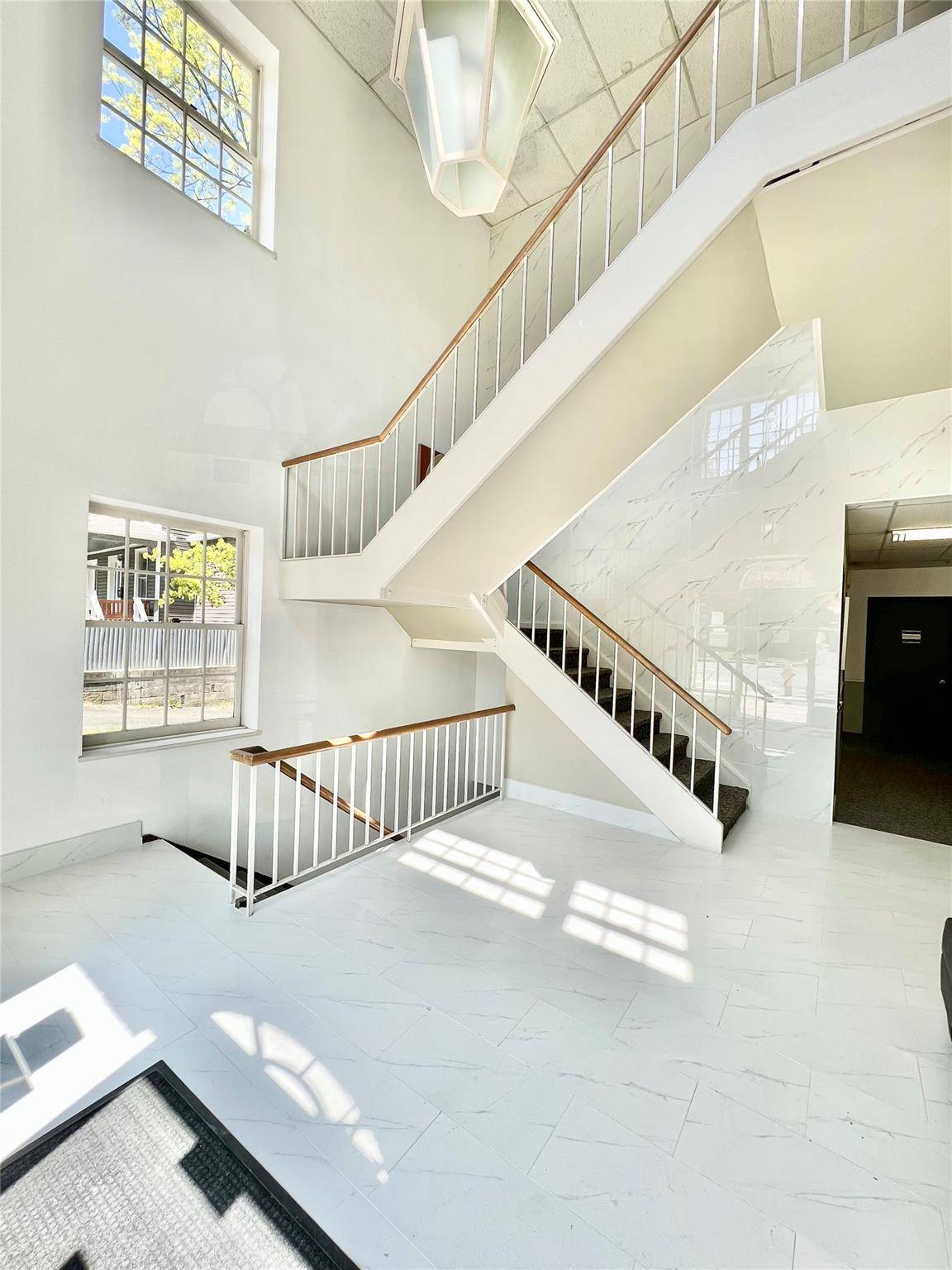 Dobbs Ferry, NY 10522,369 Ashford AVE #2N