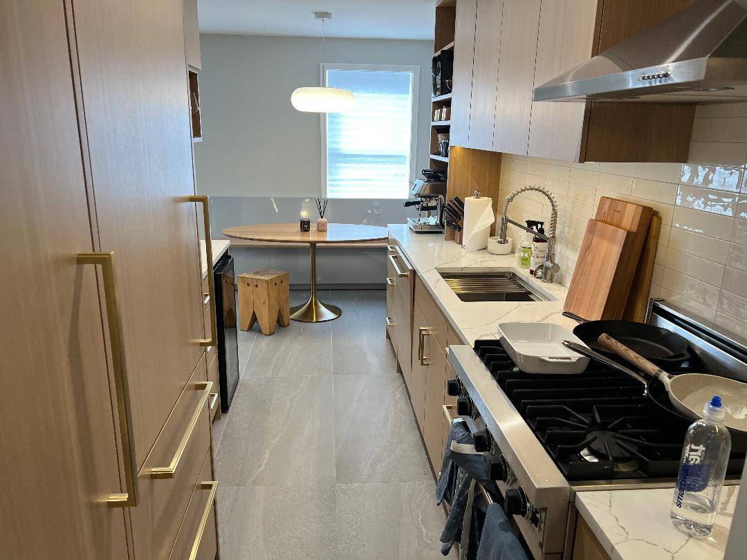 Howard Beach, NY 11414,151-20 88 ST #5D
