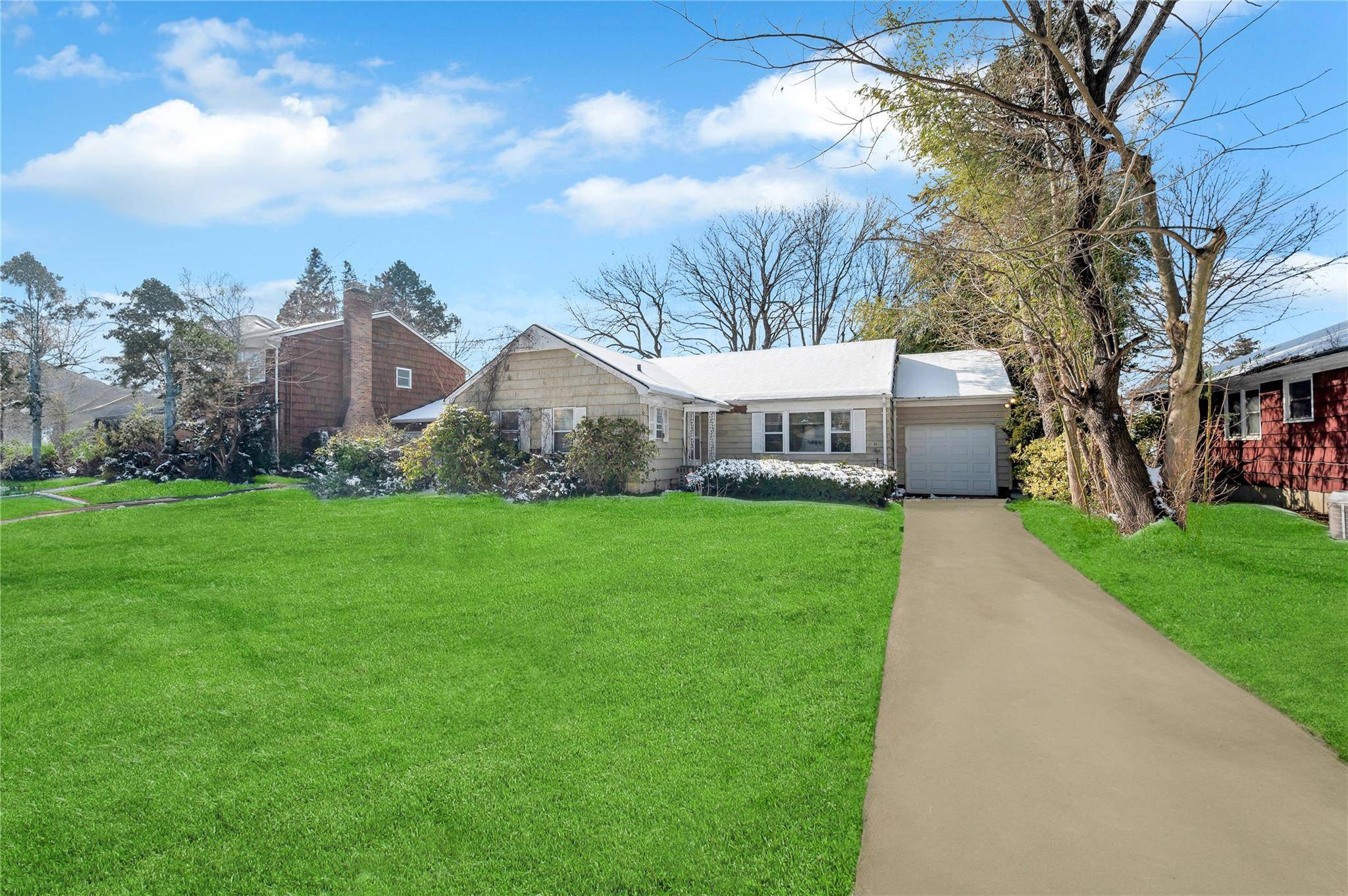 Great Neck, NY 11021,51 Tobin AVE