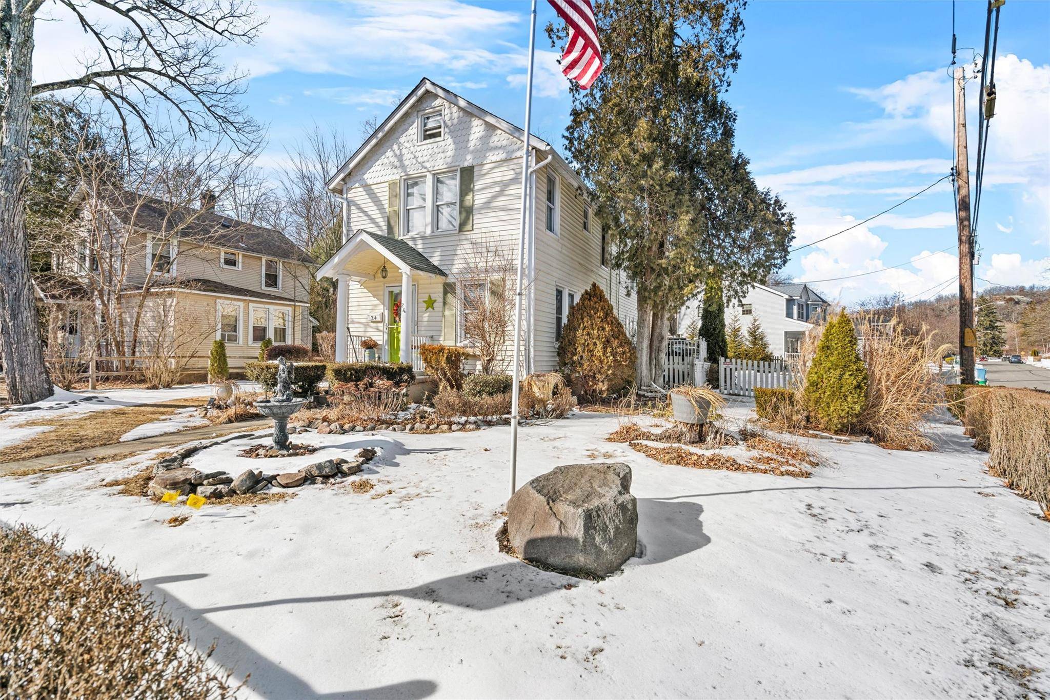 Sloatsburg, NY 10974,24 Sterling Ave