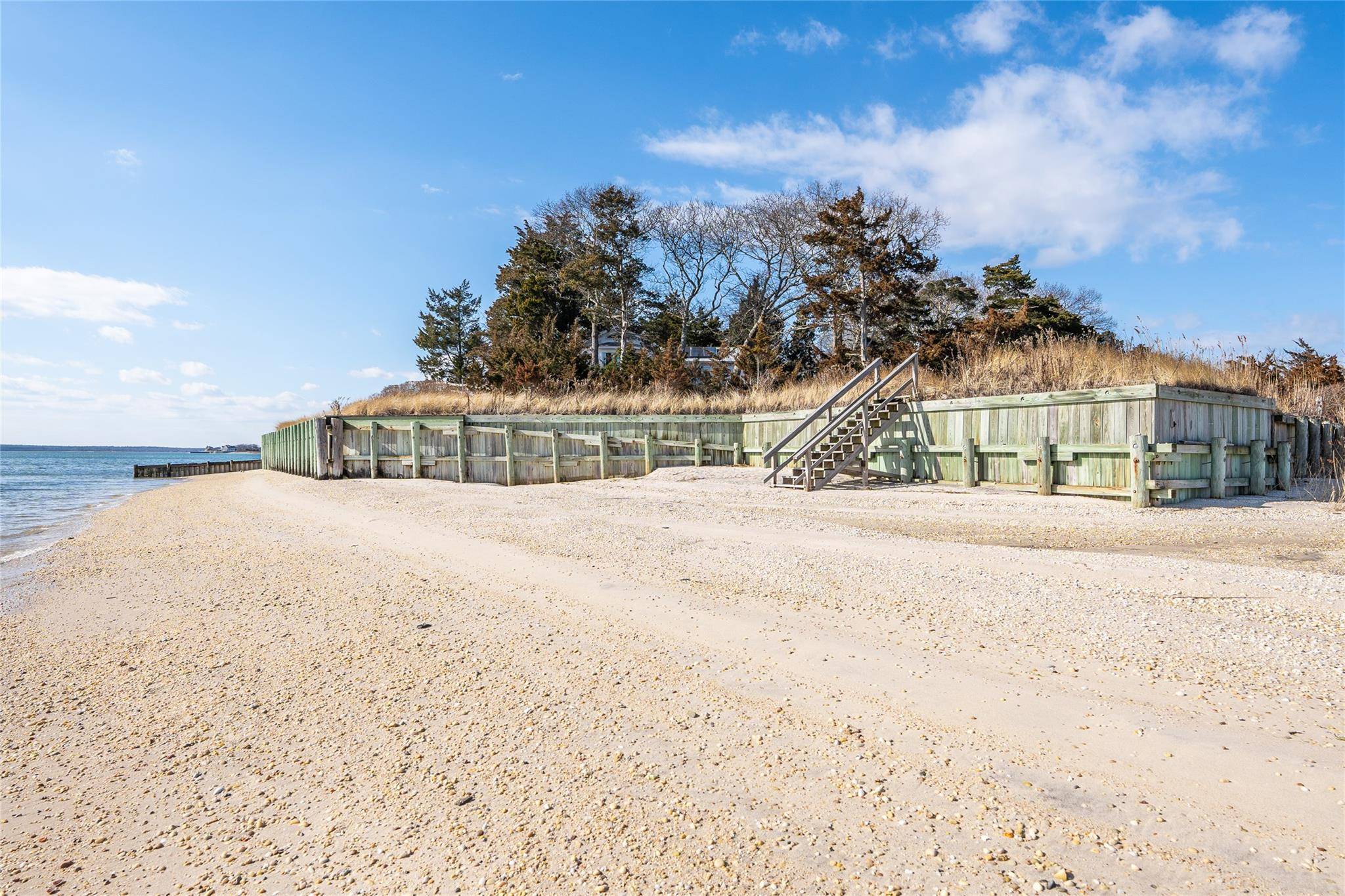 Laurel, NY 11948,1521 Peconic Bay BLVD