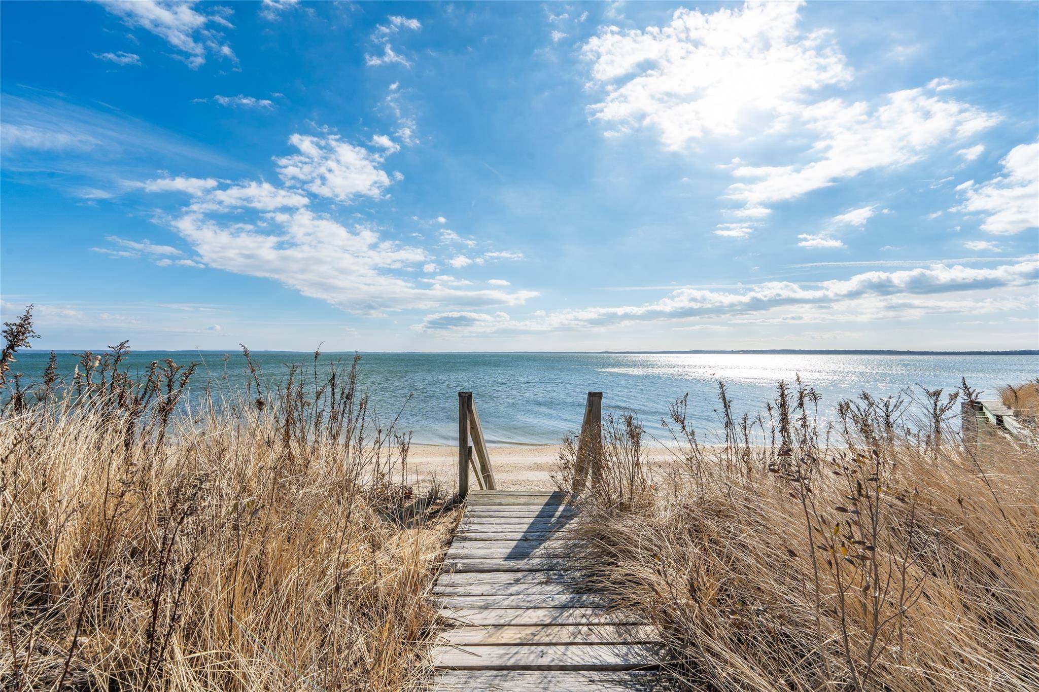 Laurel, NY 11948,1521 Peconic Bay BLVD