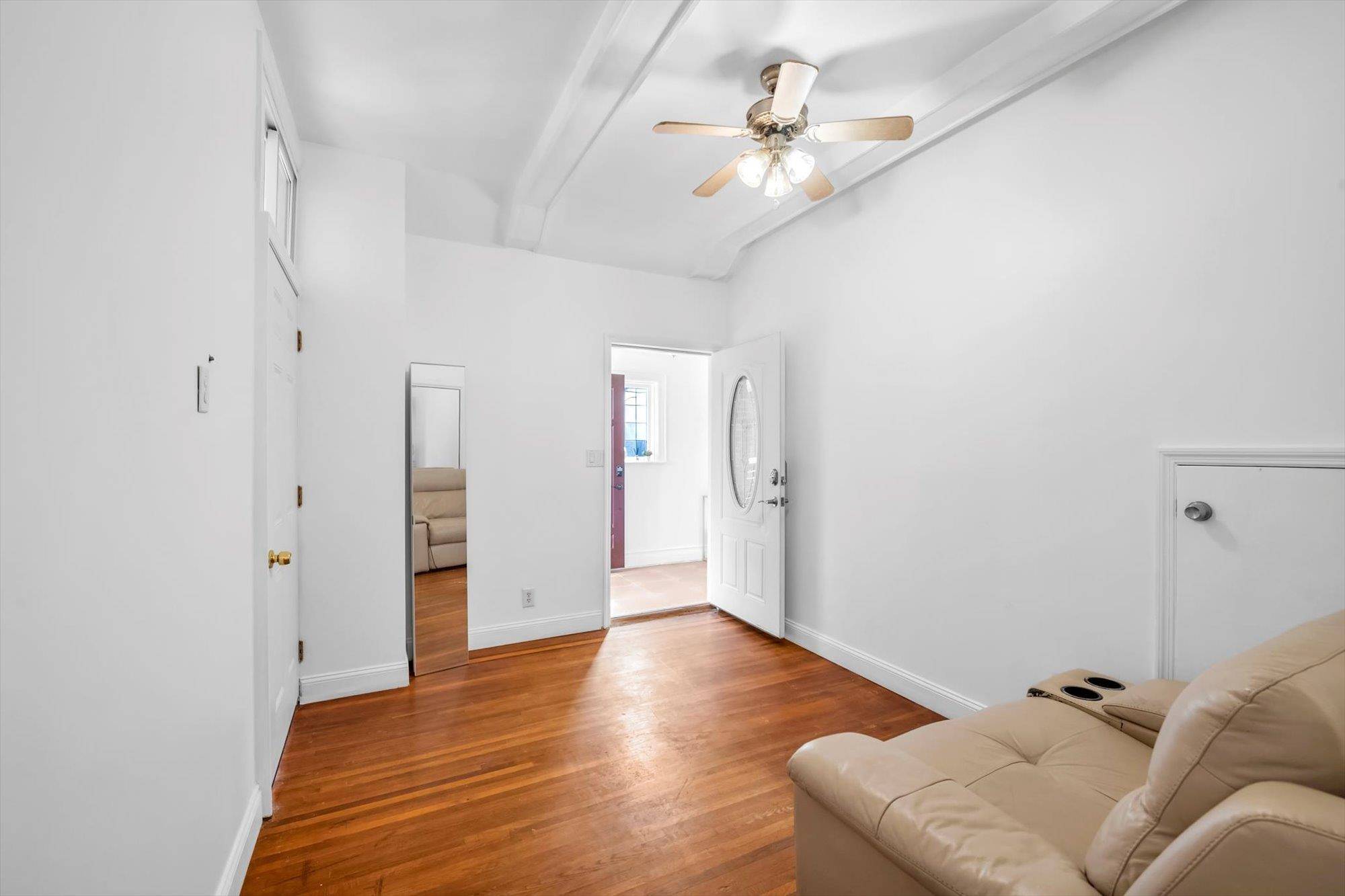 Flushing, NY 11358,36-20 167th street