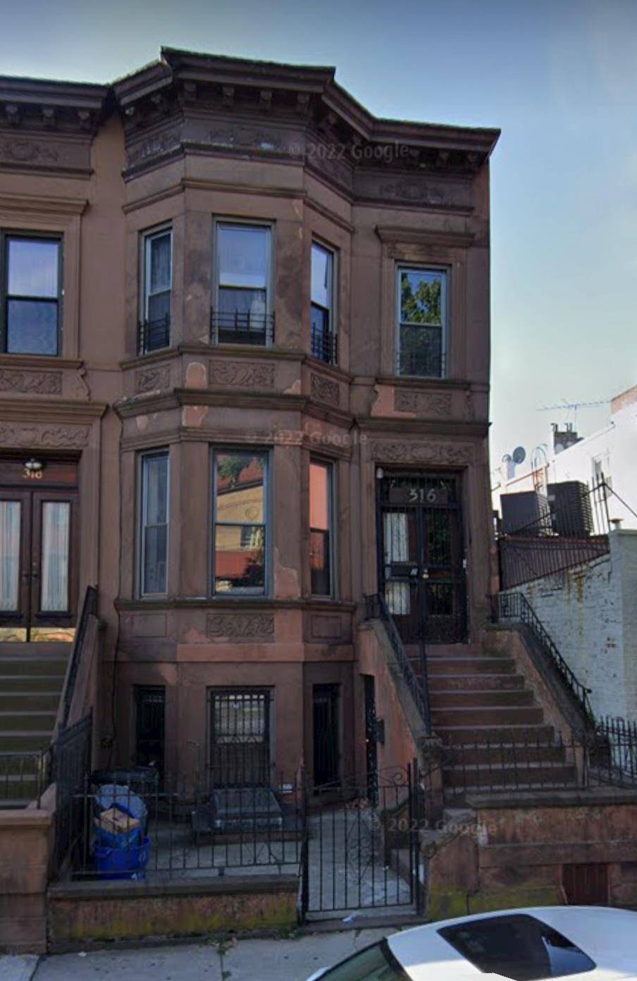 Brooklyn, NY 11225,316 Maple ST