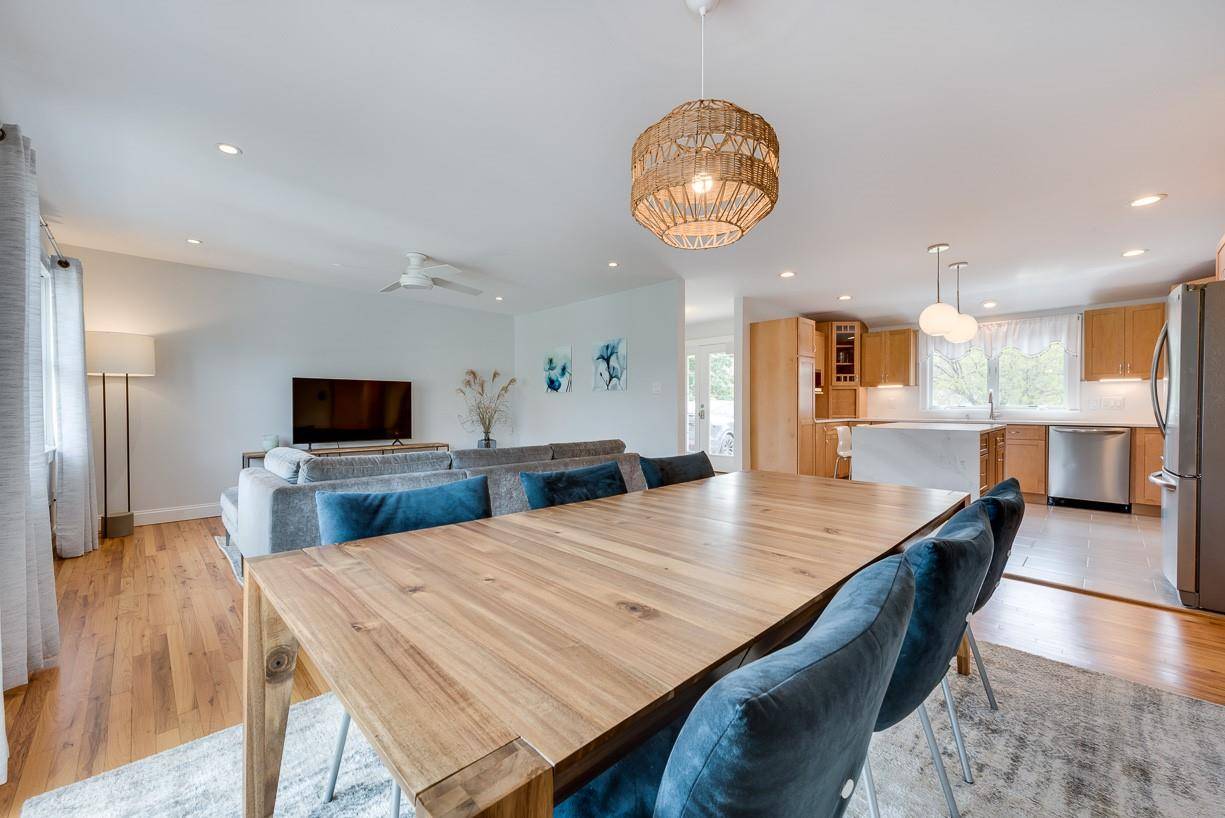 Shelter Island, NY 11964,5 Wade RD