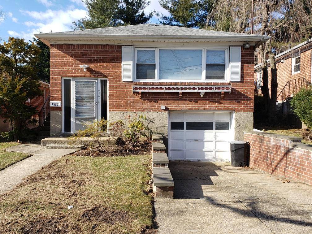 Little Neck, NY 11362,73-30 244th ST