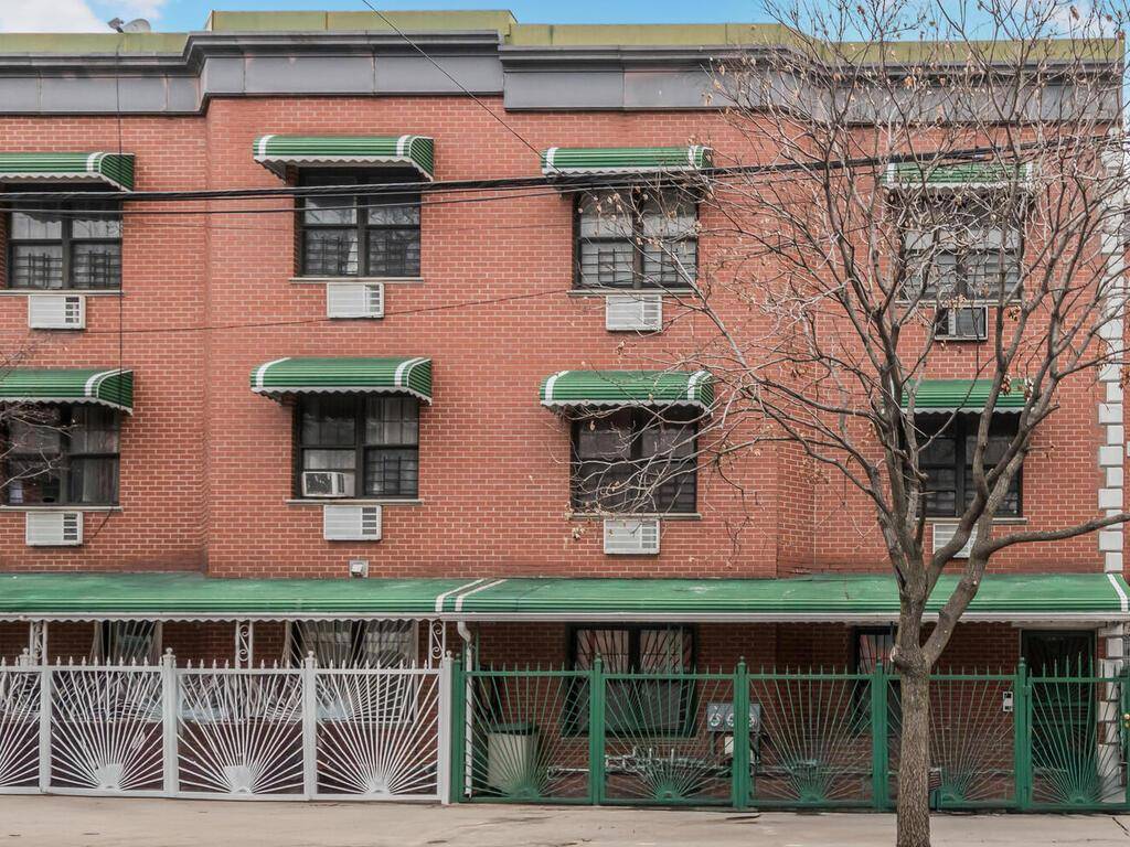 Bronx, NY 10457,741 E 181st ST