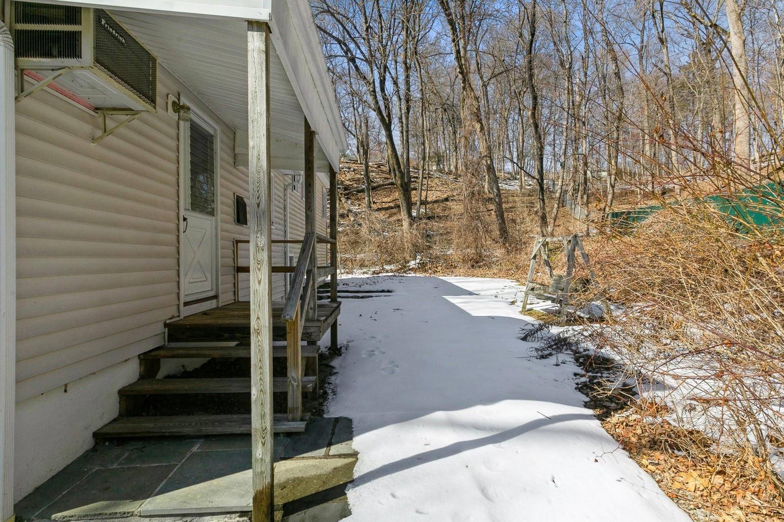 Pleasantville, NY 10570,9 Grandview DR