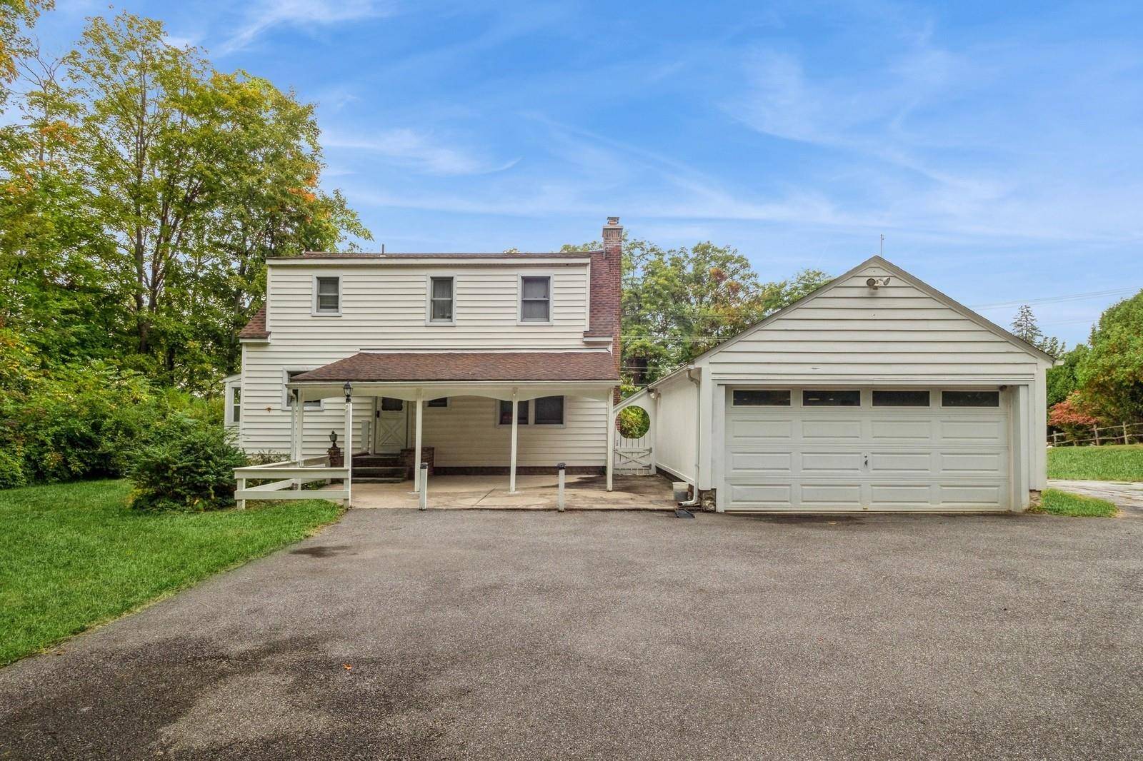 New Windsor, NY 12553,643 Little Britain RD