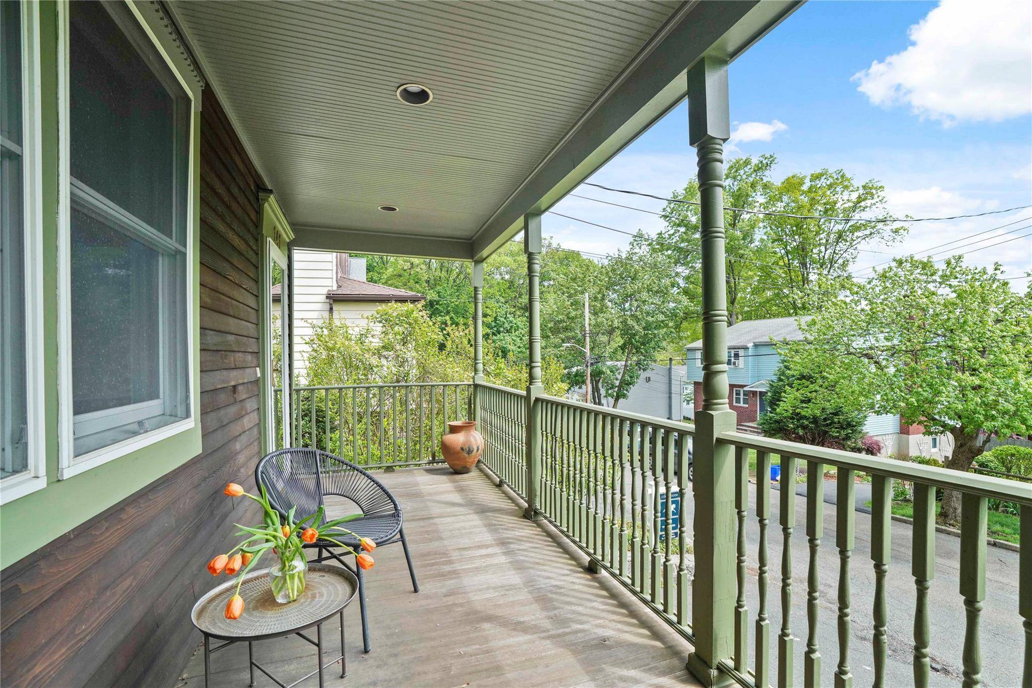 Hastings-on-hudson, NY 10706,141 James ST