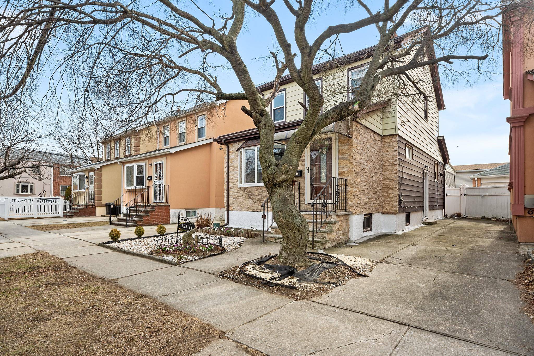 Hillcrest (queens), NY 11432,16444 81st AVE