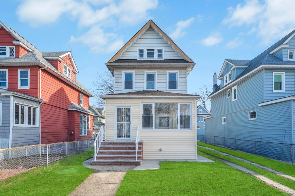 Saint Albans, NY 11412,10421 189th ST