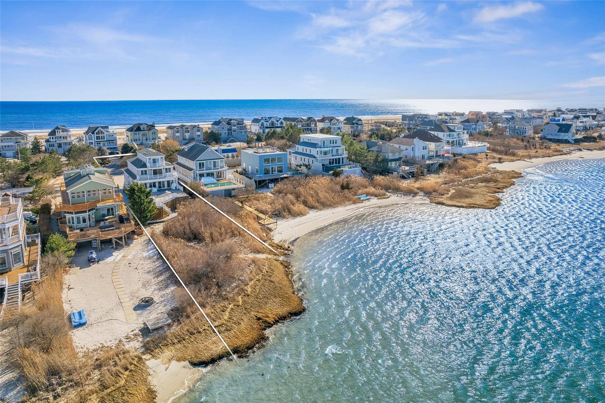Westhampton Dunes, NY 11978,842 Dune RD