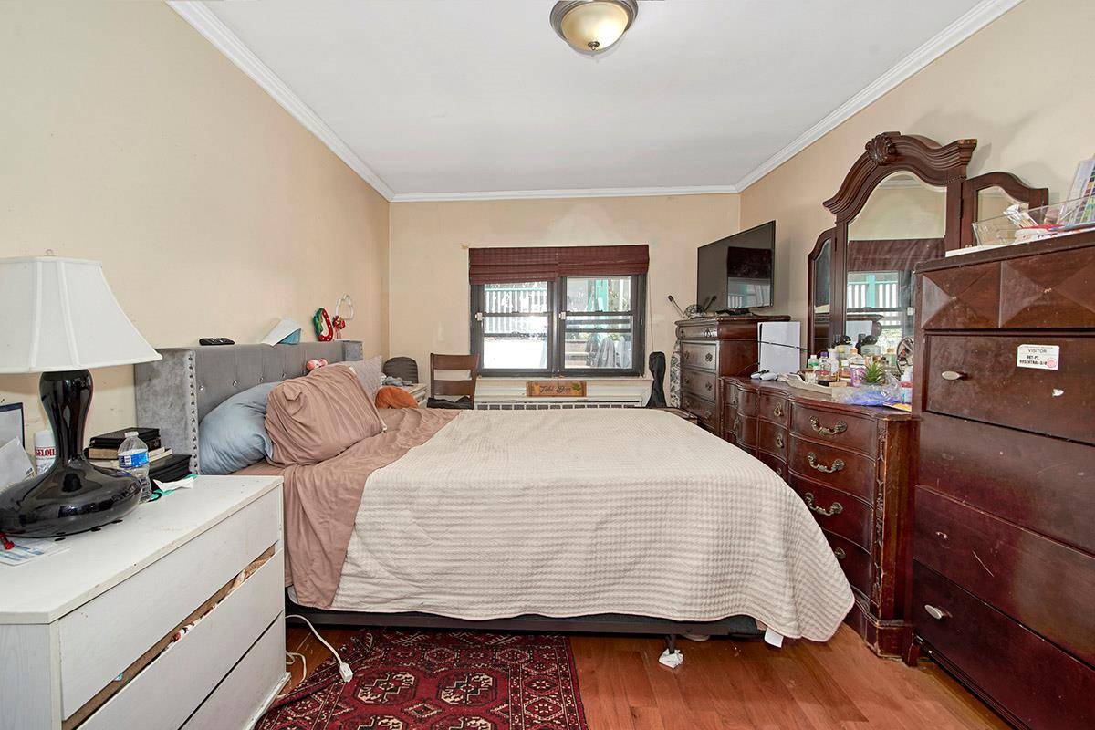 Bronx, NY 10466,4016 Wilder AVE