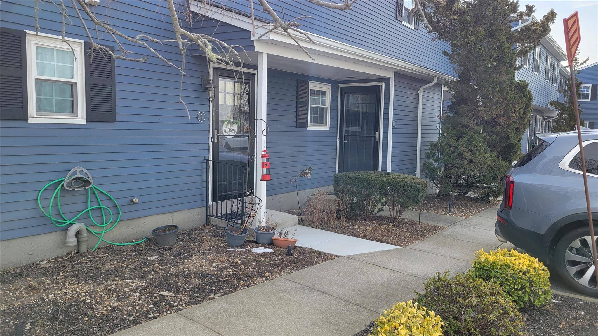 Freeport, NY 11520,116 Westend AVE #6
