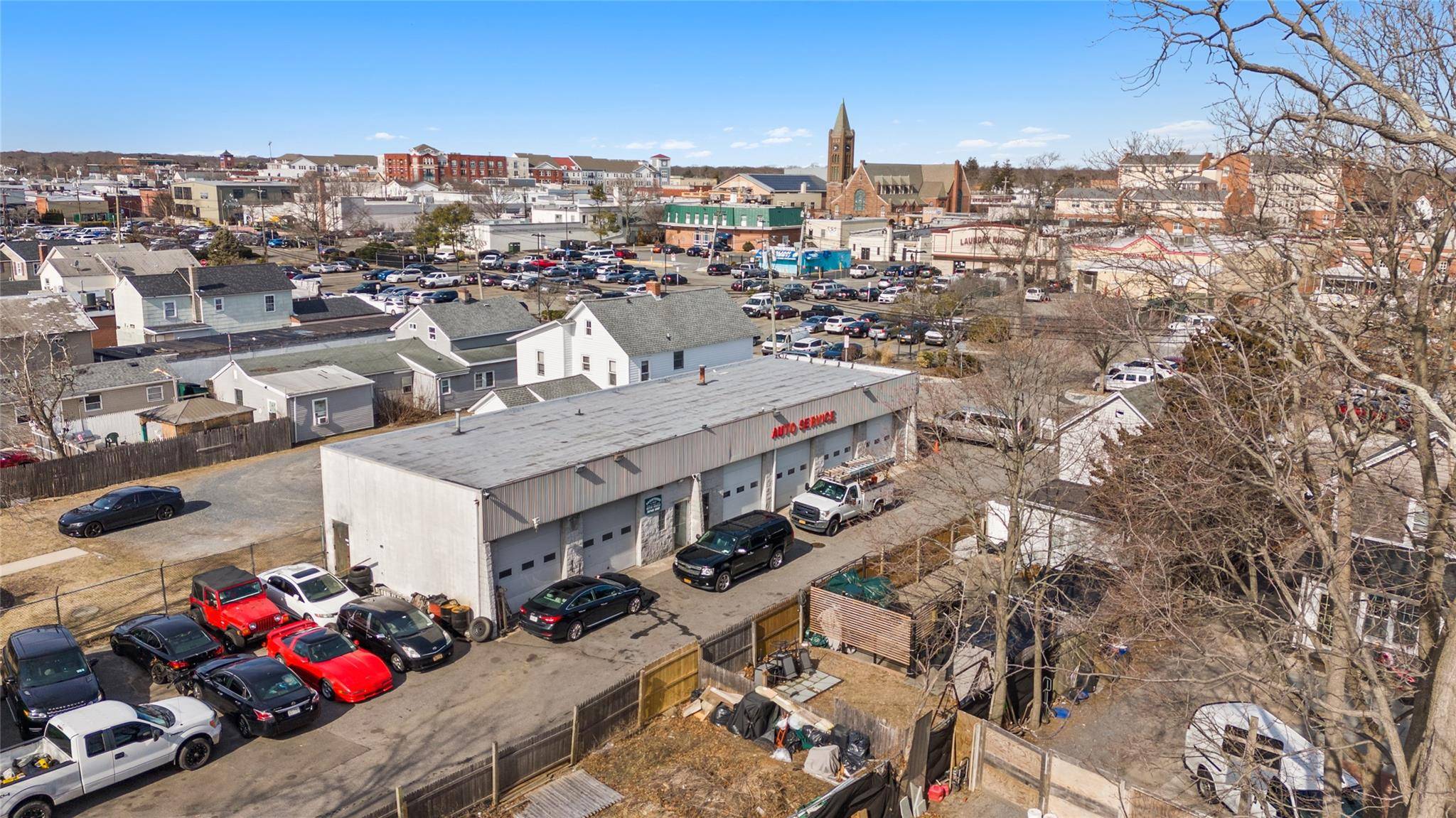 Patchogue, NY 11772,72 Terry ST