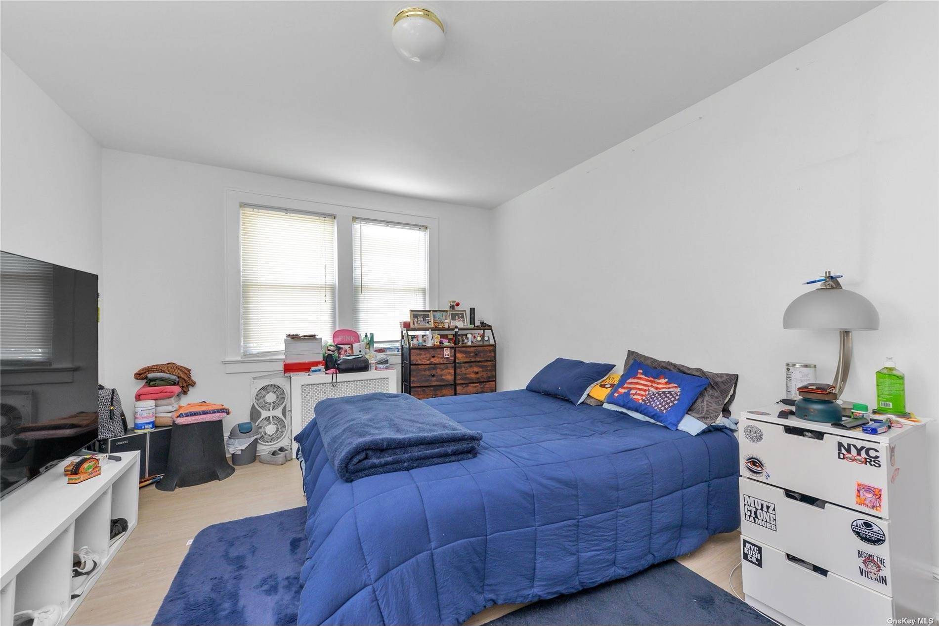 Bayside, NY 11361,38-19 219th ST