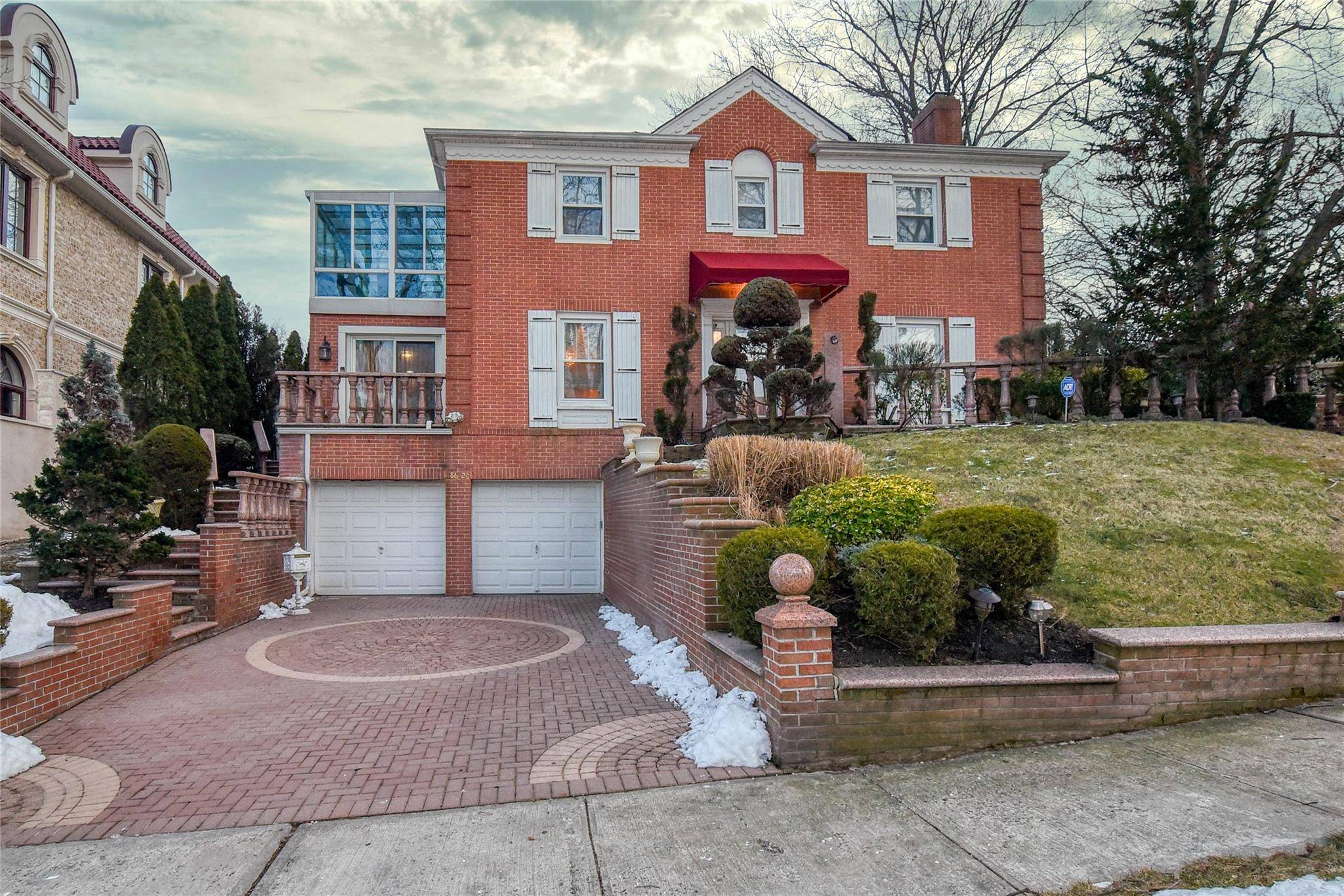 Jamaica Estates, NY 11432,18620 Troon RD