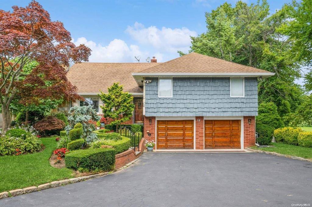 Lawrence, NY 11559,16 Hawthorne LN