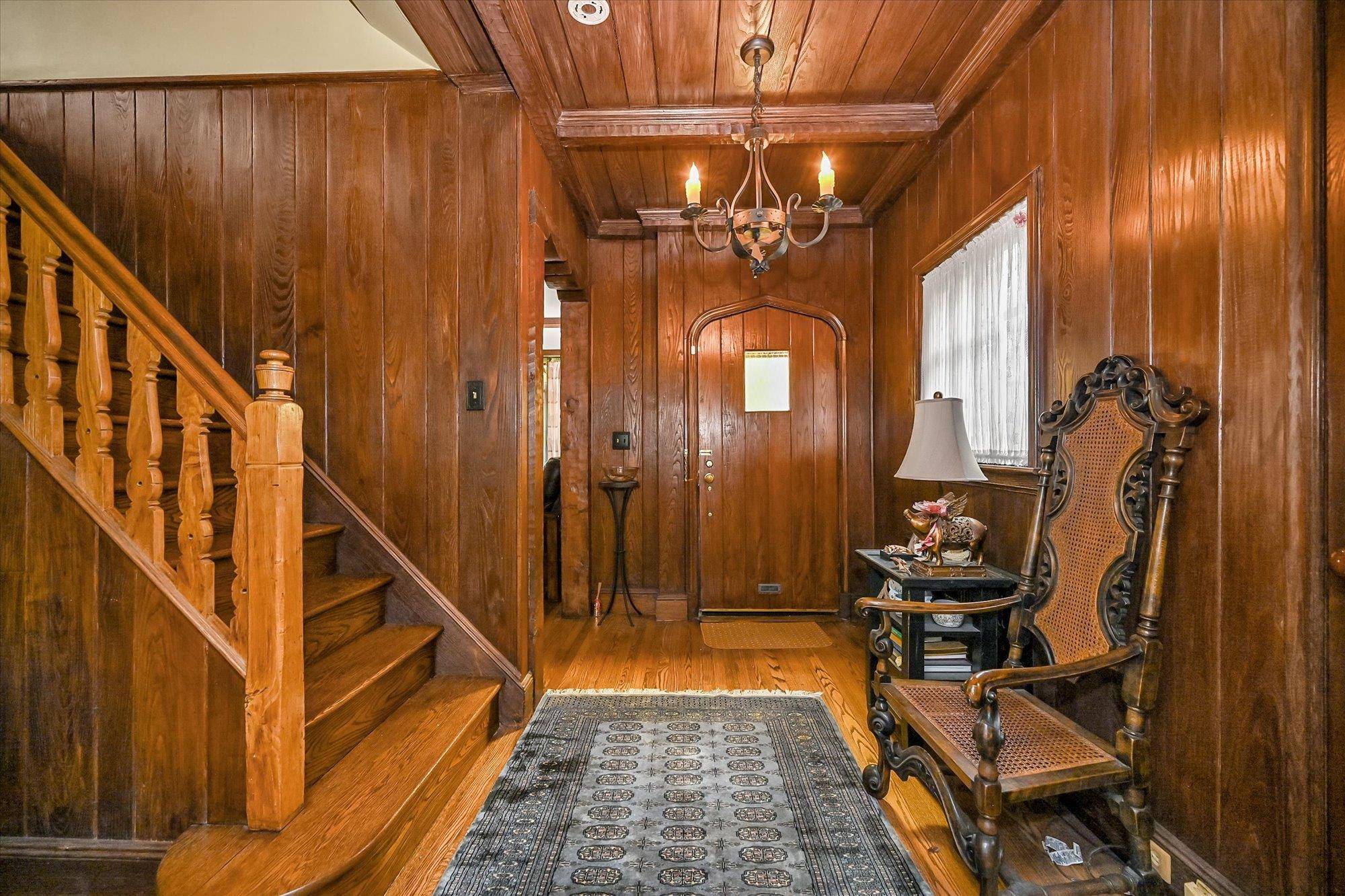 Flushing, NY 11358,33-64 190th ST