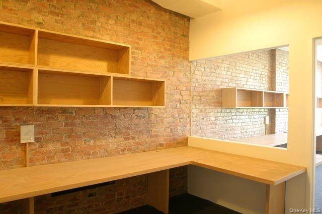 Ossining, NY 10562,145 Main ST