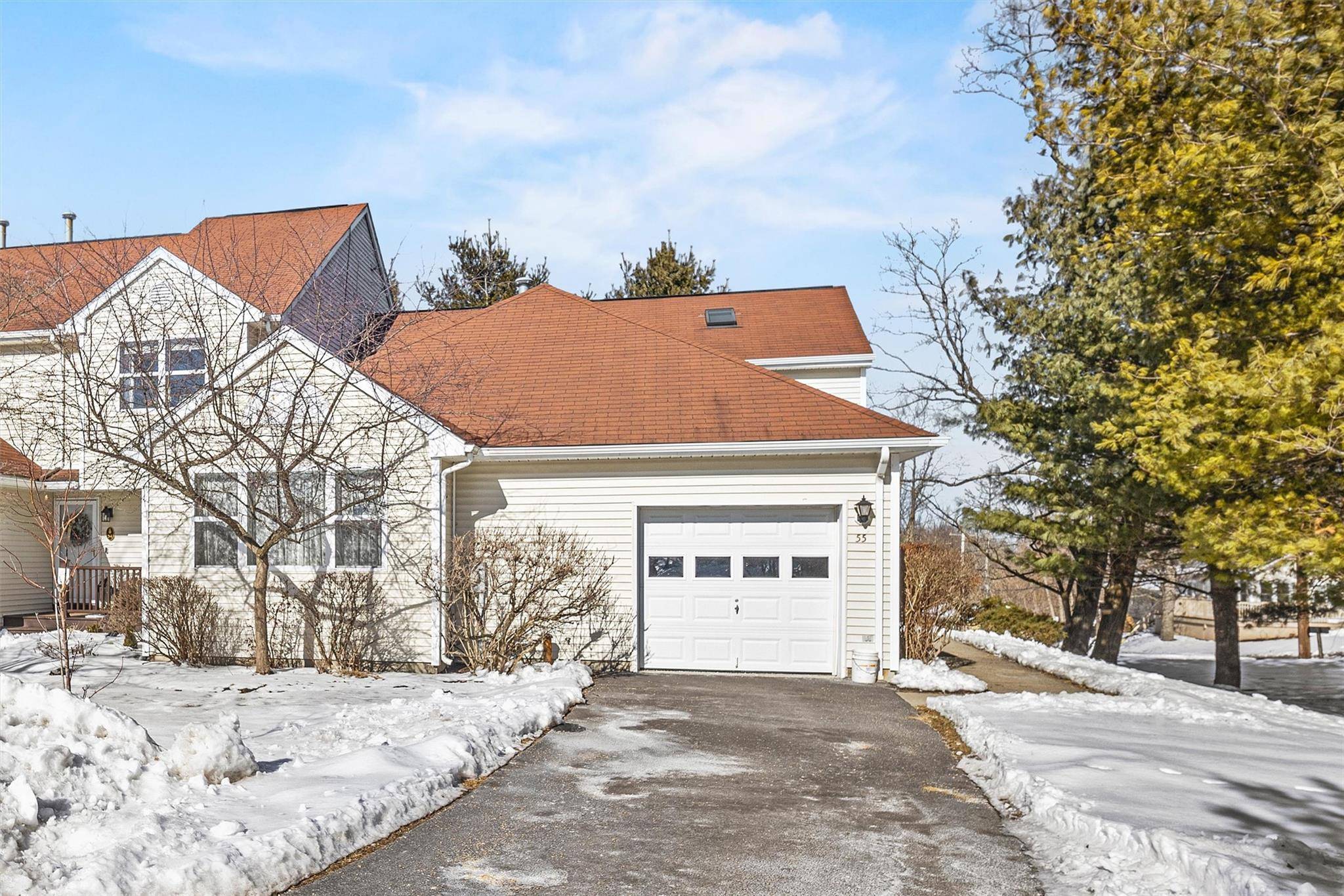 Kingston, NY 12401,55 Twin Ponds DR