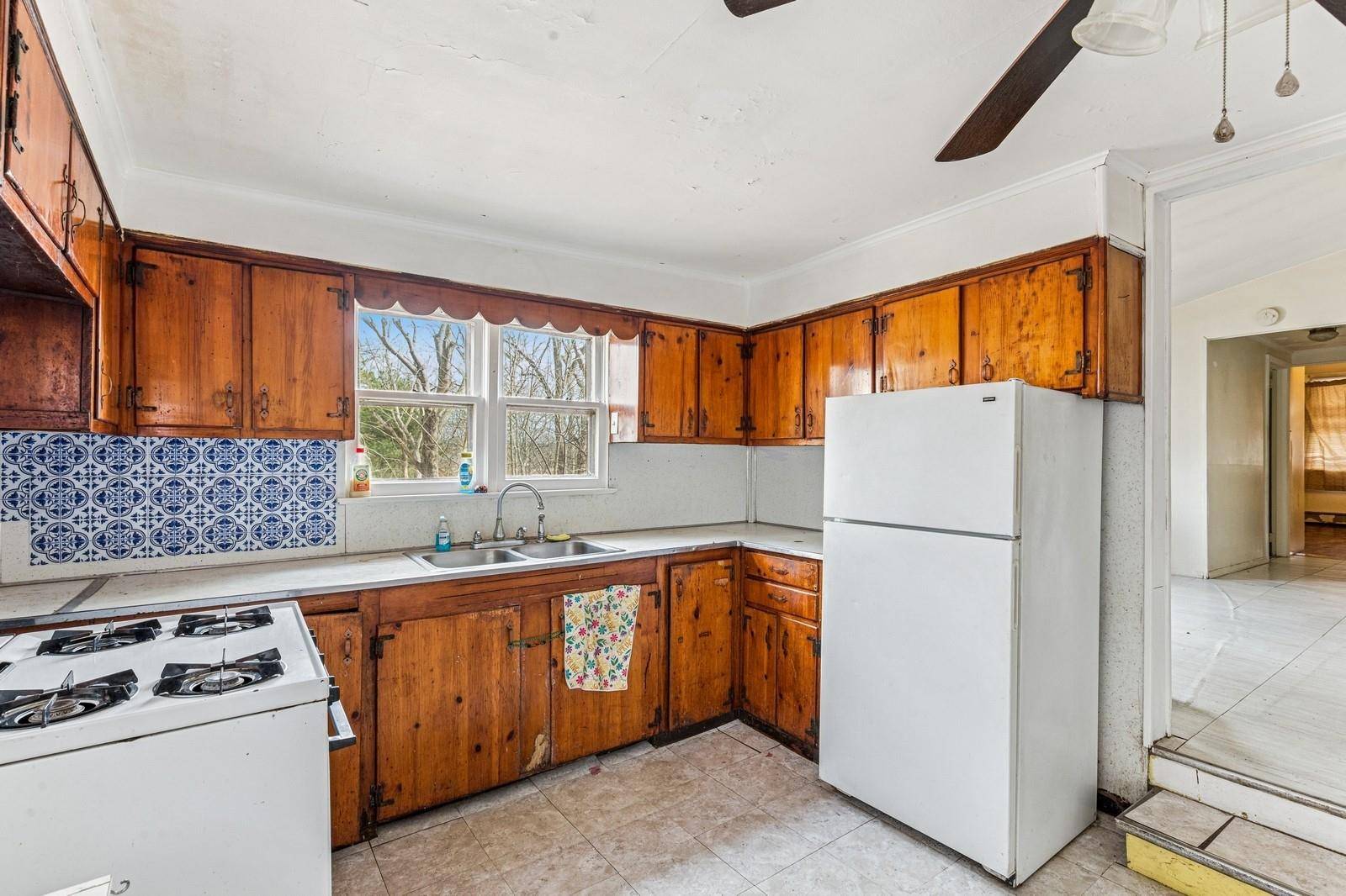 Holtsville, NY 11742,5523 Expressway DR