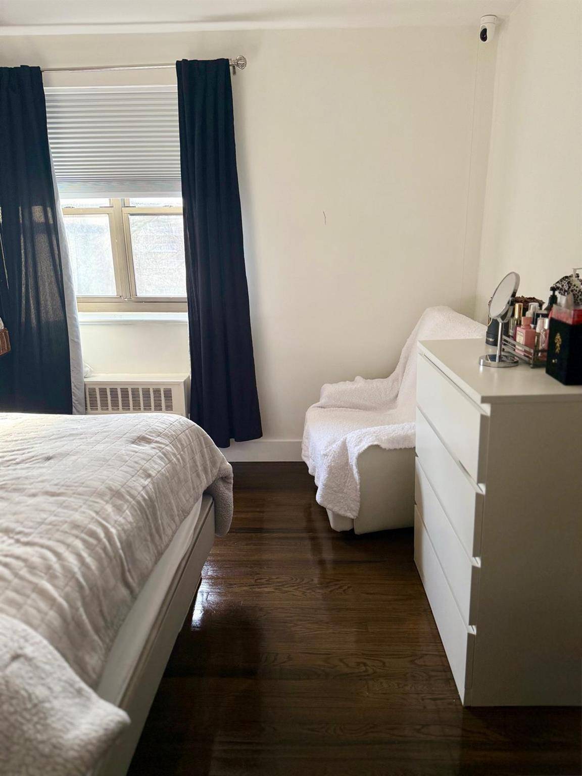 Howard Beach, NY 11414,85-10 151 AVE #3K