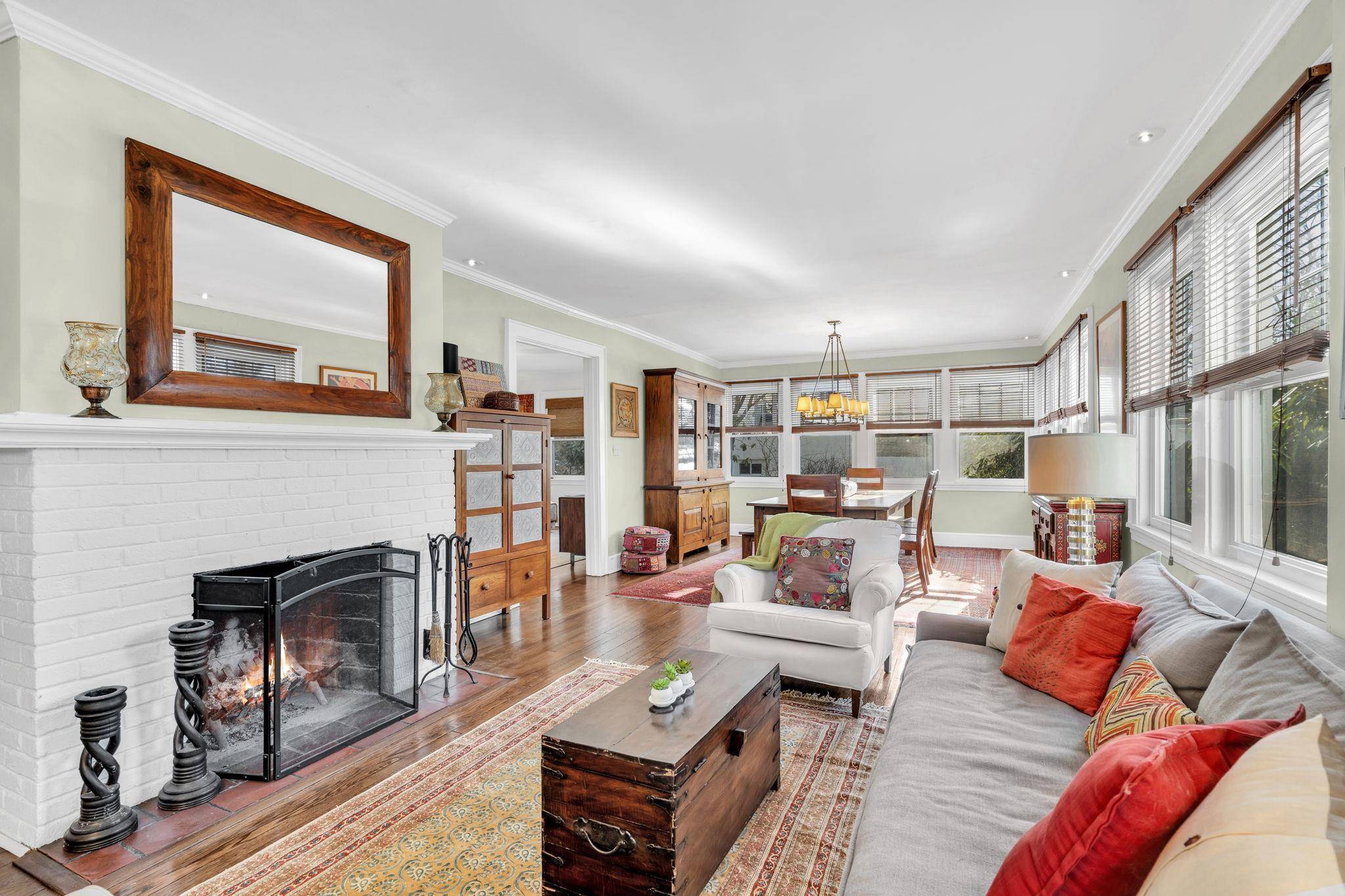 Scarsdale, NY 10583,32 Claremont RD