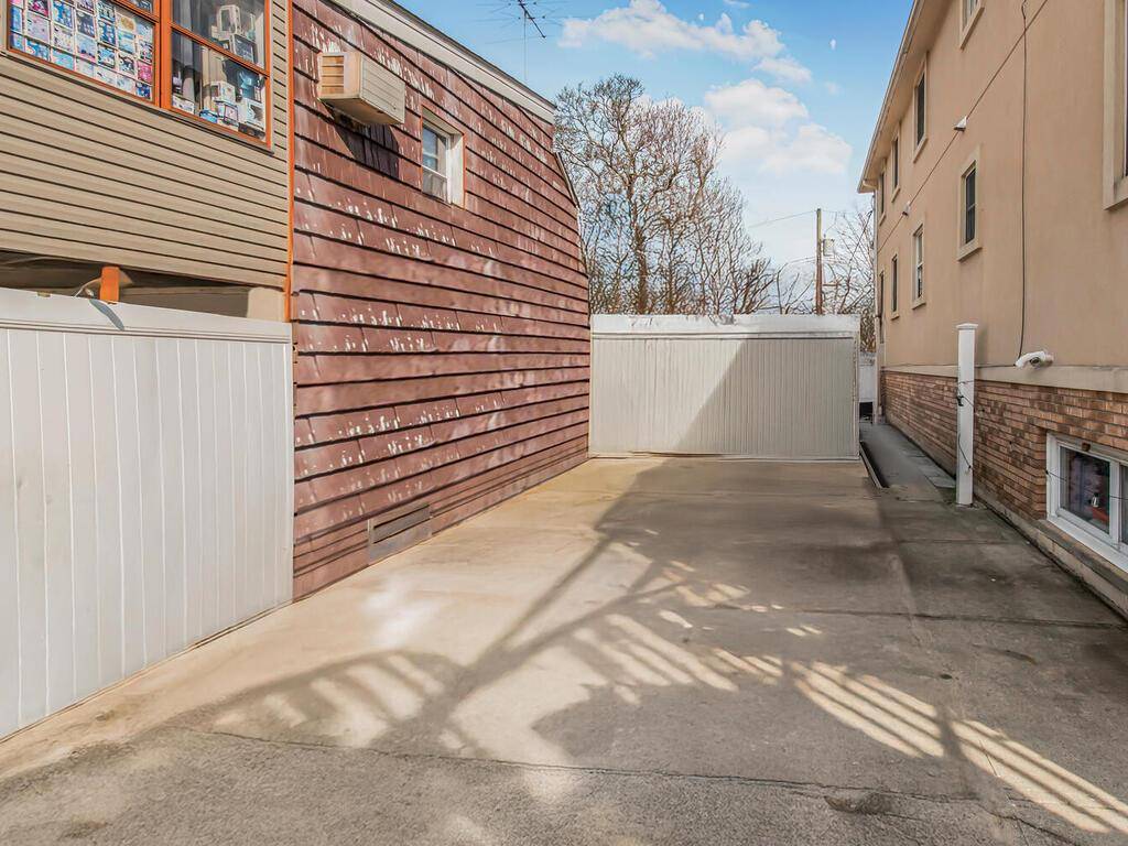 Bronx, NY 10465,239 Hosmer AVE