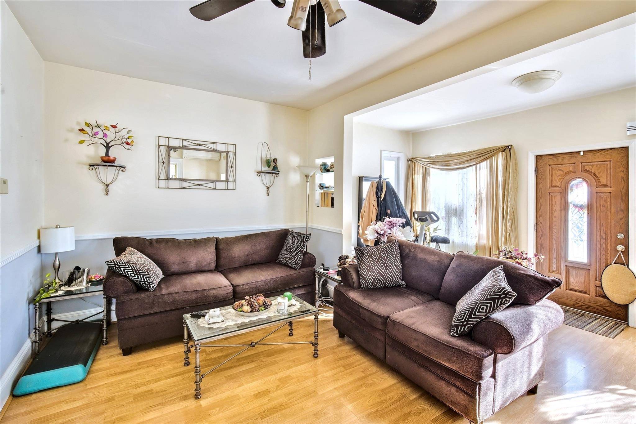 College Point, NY 11354,122-25 26 AVE