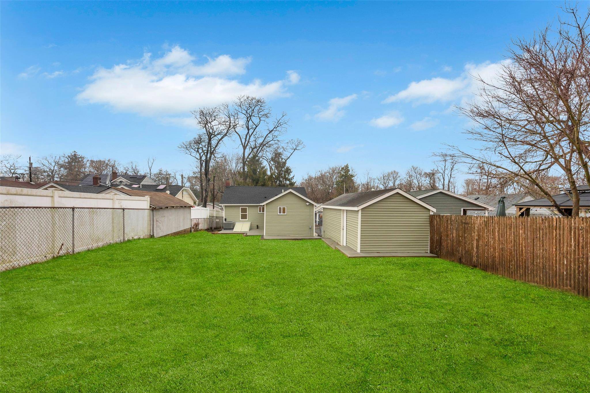 Ronkonkoma, NY 11779,86 Eastview RD