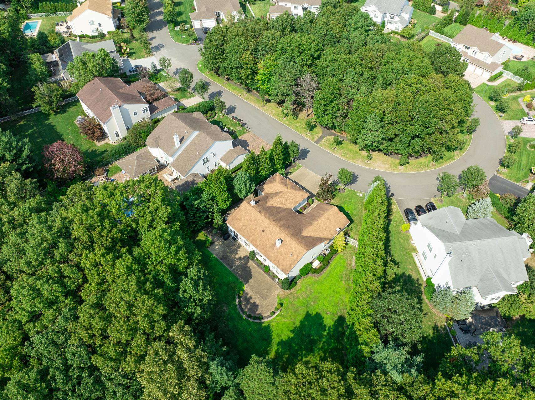 Saint James, NY 11780,52 Monterrey DR
